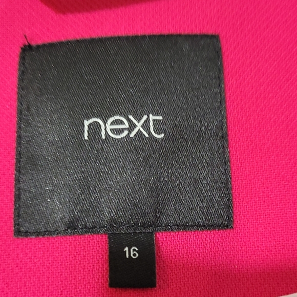 Fuschia jacket (wedding cancelled) - Picture 2 of 4